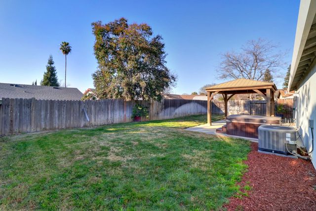 6209 Glenhurst Way, Citrus Heights, CA 95621