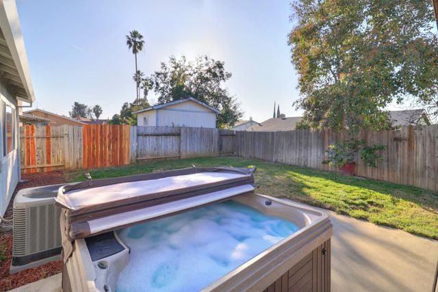 6209 Glenhurst Way, Citrus Heights, CA 95621