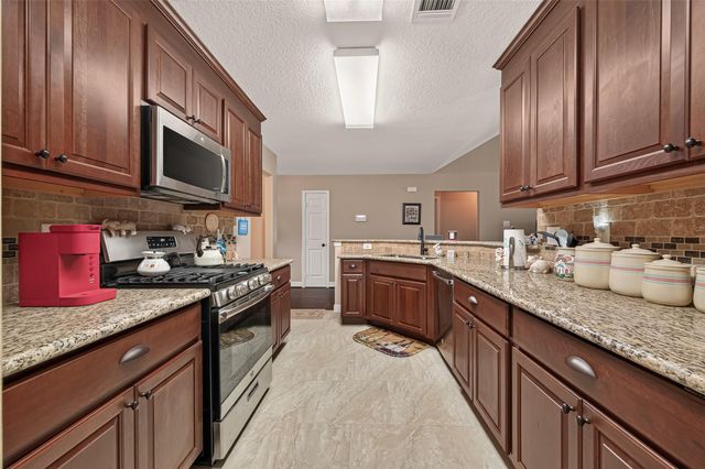 3413 Blue Wing Drive, Dickinson, TX 77539