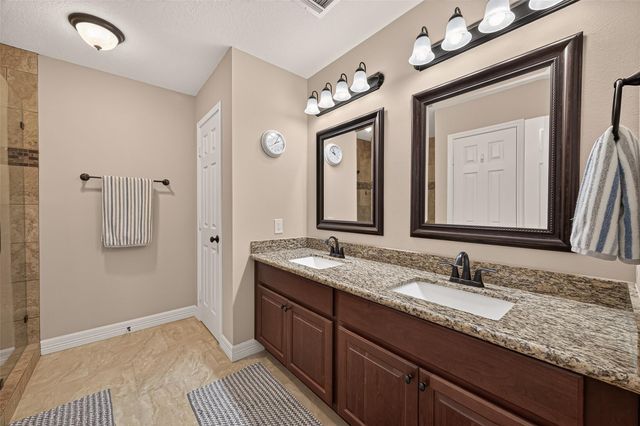 3413 Blue Wing Drive, Dickinson, TX 77539