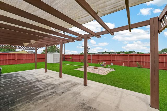 3413 Blue Wing Drive, Dickinson, TX 77539