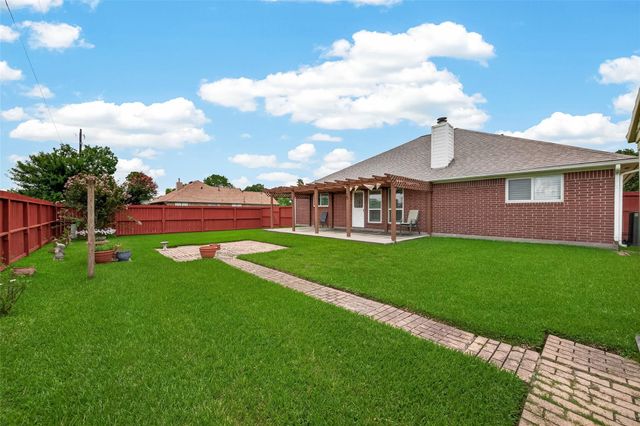 3413 Blue Wing Drive, Dickinson, TX 77539