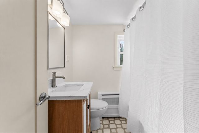 82 Boston Rd, Sutton, MA 01590