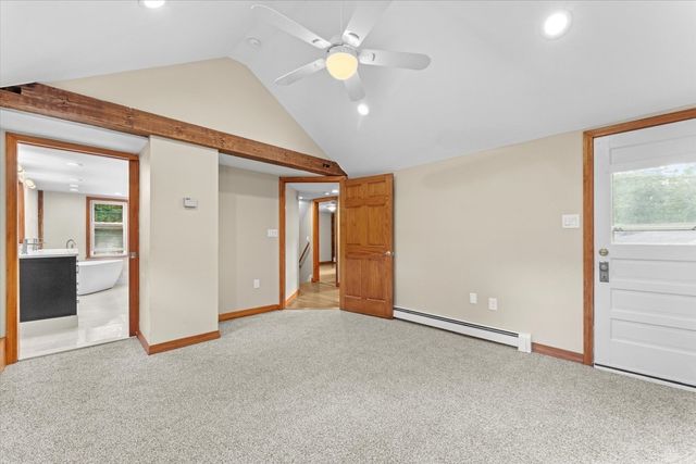 82 Boston Rd, Sutton, MA 01590