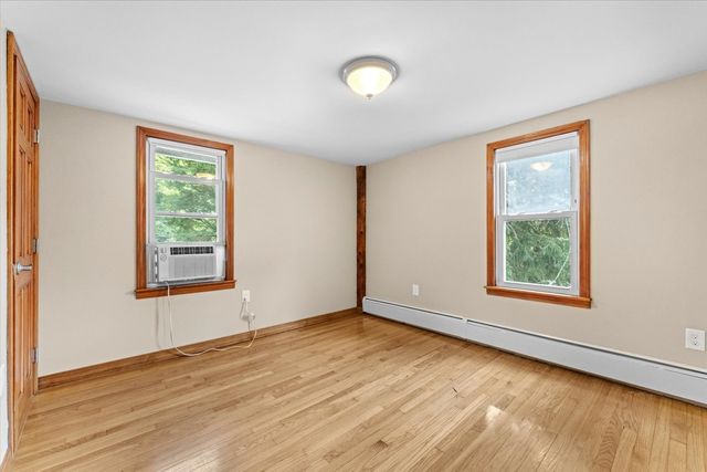 82 Boston Rd, Sutton, MA 01590