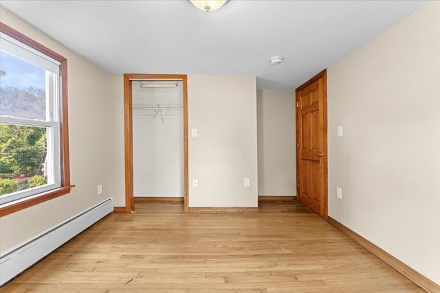 82 Boston Rd, Sutton, MA 01590