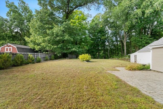 82 Boston Rd, Sutton, MA 01590