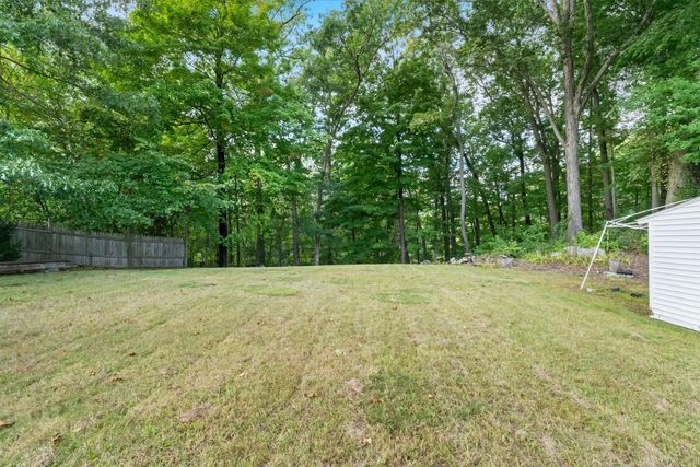82 Boston Rd, Sutton, MA 01590