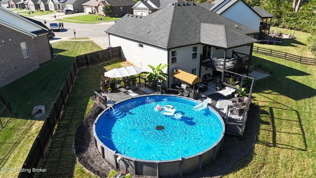 130 Burlington Ct, Mt Washington, KY 40047