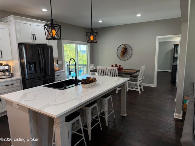 130 Burlington Ct, Mt Washington, KY 40047