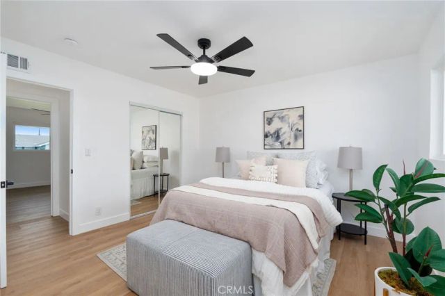 2076 N Diamond, Orange, CA 92867