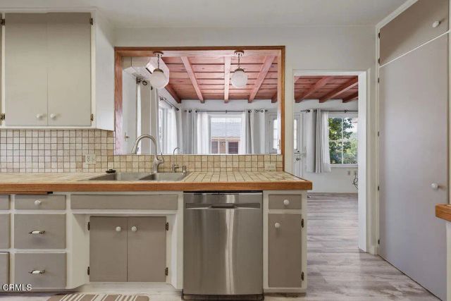 78 W Loop Drive, Camarillo, CA 93010