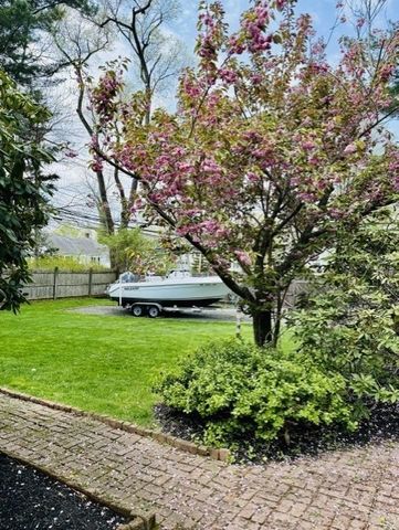 77 Centre Street, Danvers, MA 01923