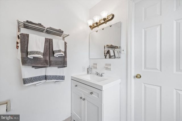 22 E BELAIR RD, Ridley Park, PA 19078
