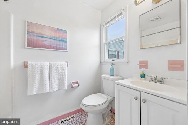 22 E BELAIR RD, Ridley Park, PA 19078