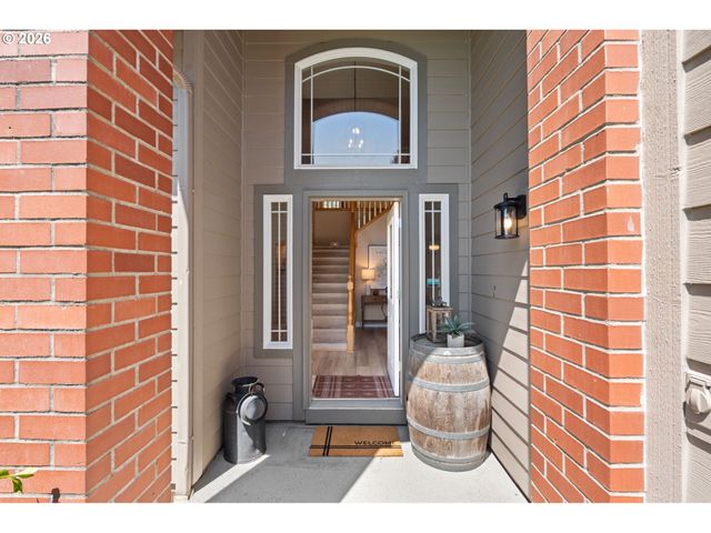 9816 Ne 322ND St, La Center, WA 98629