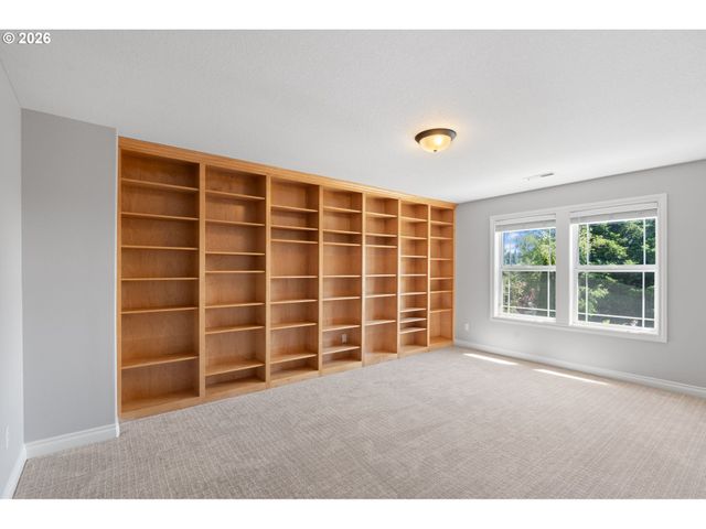 9816 Ne 322ND St, La Center, WA 98629