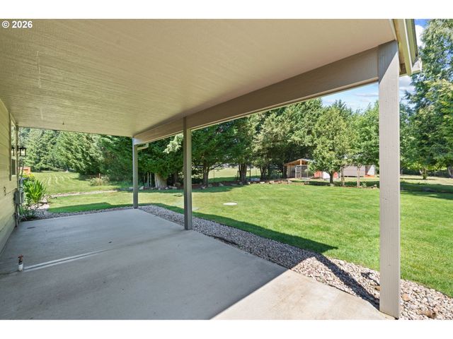 9816 Ne 322ND St, La Center, WA 98629