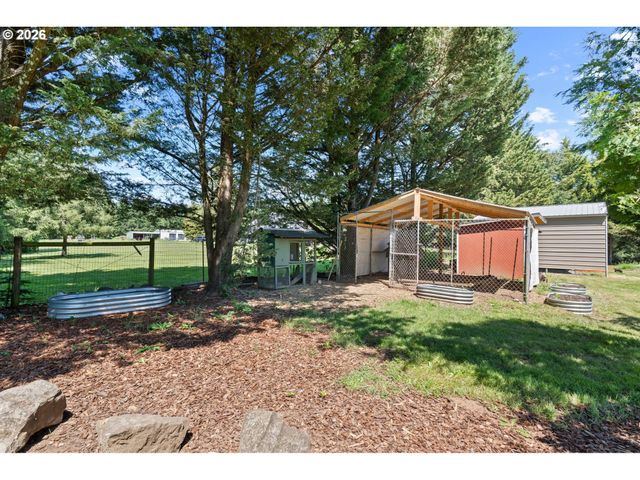 9816 Ne 322ND St, La Center, WA 98629