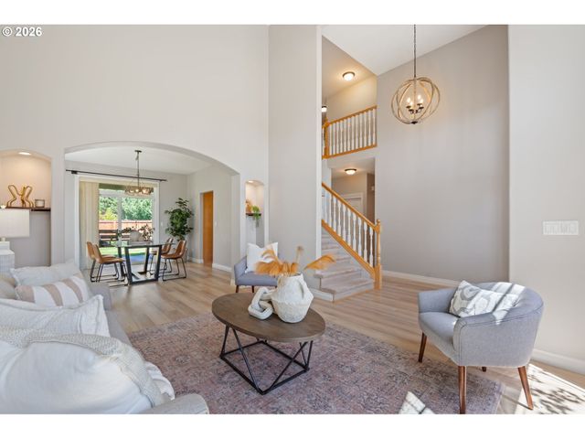 9816 Ne 322ND St, La Center, WA 98629