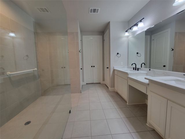 112 St Elias Drive, Burleson, TX 76028