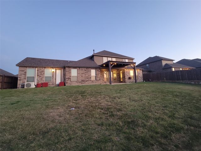 112 St Elias Drive, Burleson, TX 76028