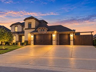 112 St Elias Drive, Burleson, TX 76028