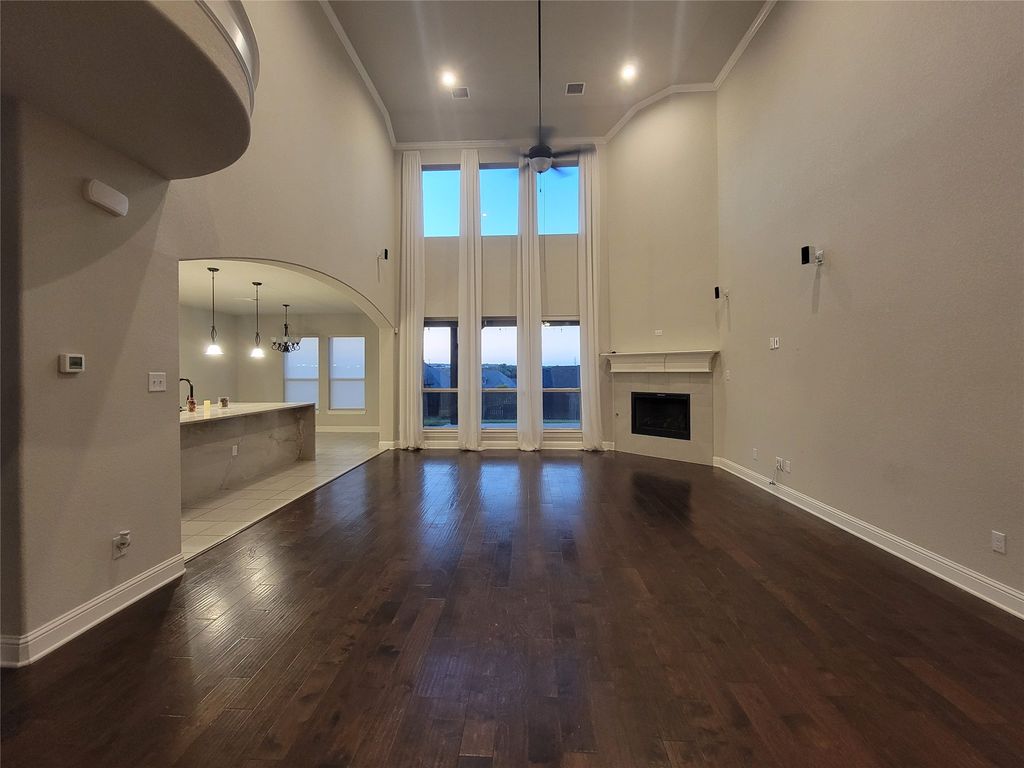 112 St Elias Drive, Burleson, TX 76028 — photo 4