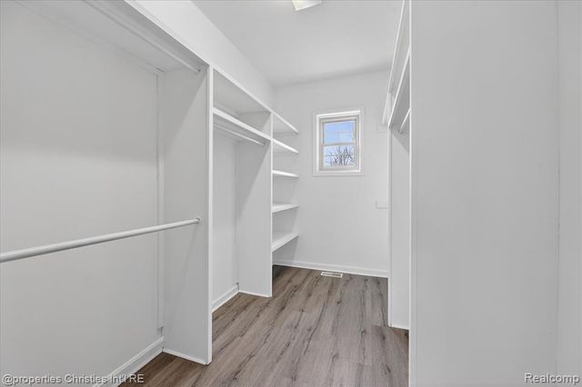 46625 Saltz Road, Canton, MI 48187