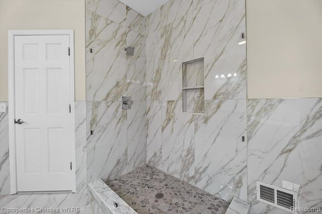 46625 Saltz Road, Canton, MI 48187