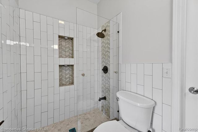 46625 Saltz Road, Canton, MI 48187