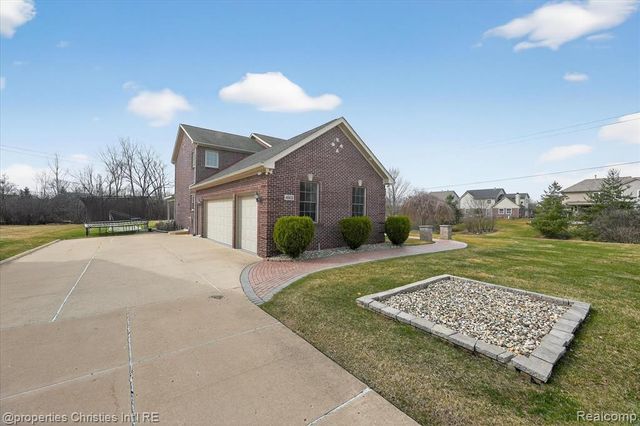 46625 Saltz Road, Canton, MI 48187