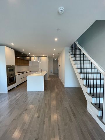 719 N Elizabeth Street 3S, Chicago, IL 60642