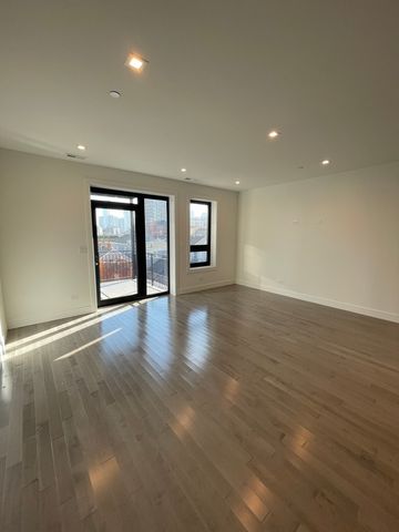 719 N Elizabeth Street 3S, Chicago, IL 60642