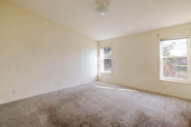 1630 NE 6th, Redmond, OR 97756