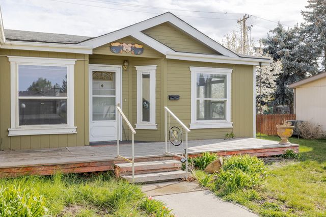 1630 NE 6th, Redmond, OR 97756