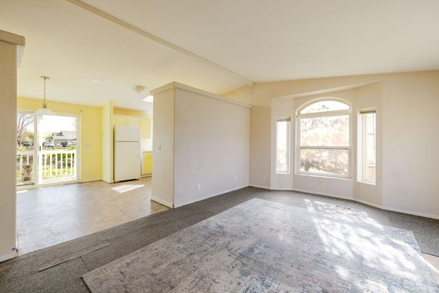 1630 NE 6th, Redmond, OR 97756