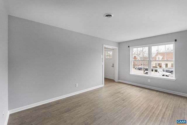 827 SAINT CLAIR AVE, Charlottesville, VA 22902