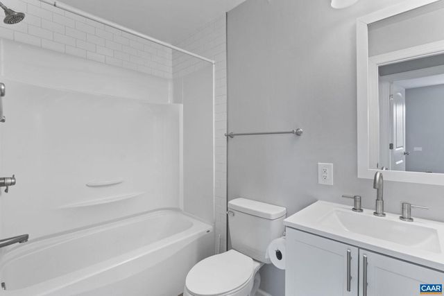 827 SAINT CLAIR AVE, Charlottesville, VA 22902