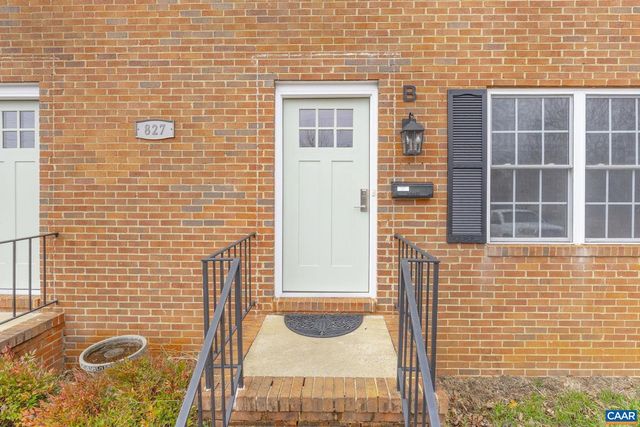 827 SAINT CLAIR AVE, Charlottesville, VA 22902
