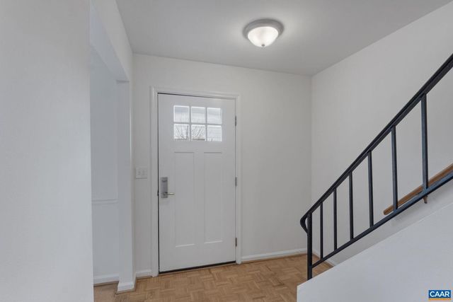 827 SAINT CLAIR AVE, Charlottesville, VA 22902