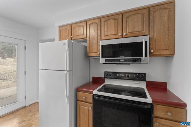 827 SAINT CLAIR AVE, Charlottesville, VA 22902