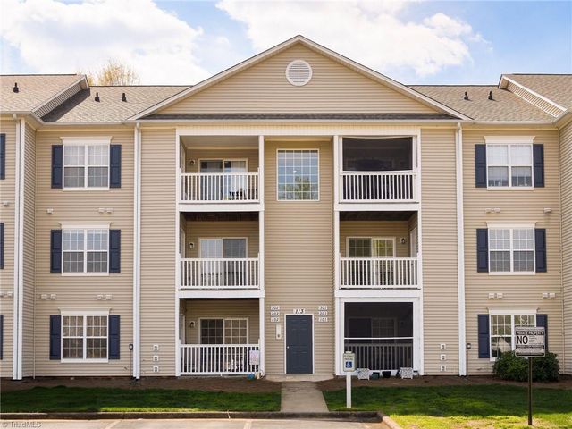 113 Oak Wind Drive 202, Advance, NC 27006