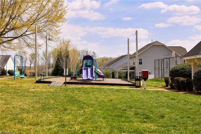 113 Oak Wind Drive 202, Advance, NC 27006