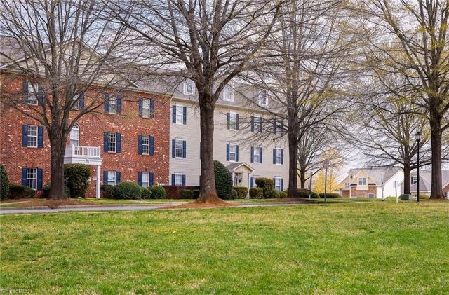 113 Oak Wind Drive 202, Advance, NC 27006