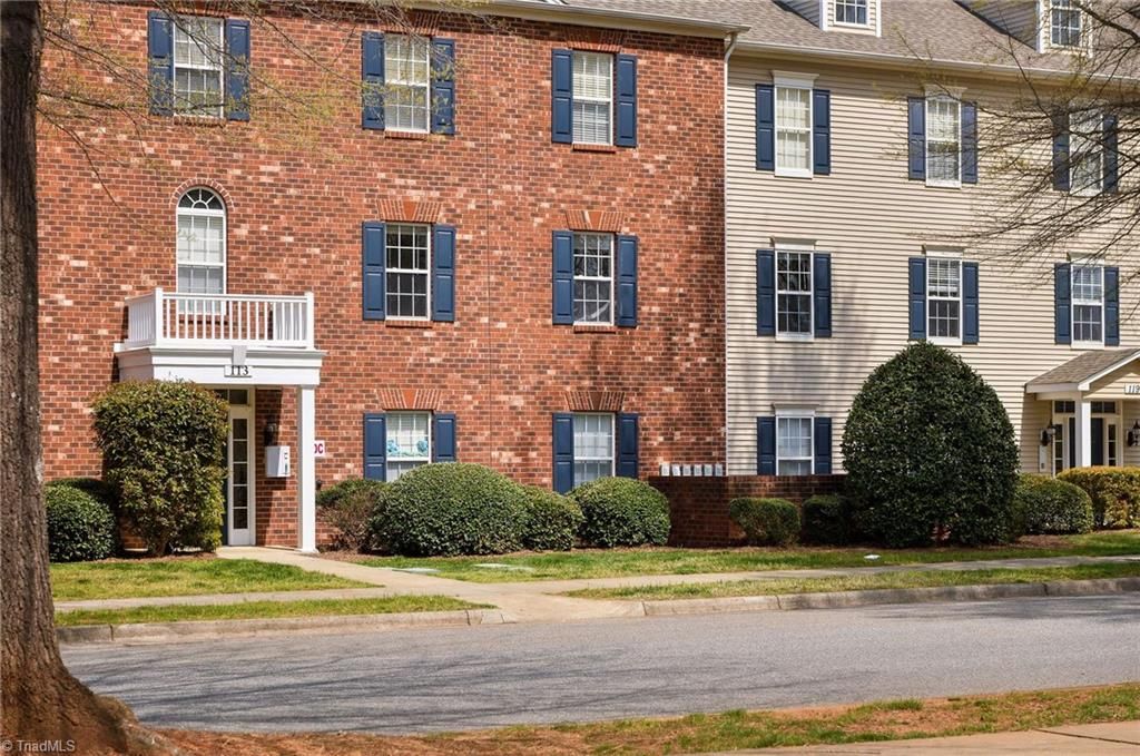 113 Oak Wind Drive 202, Advance, NC 27006