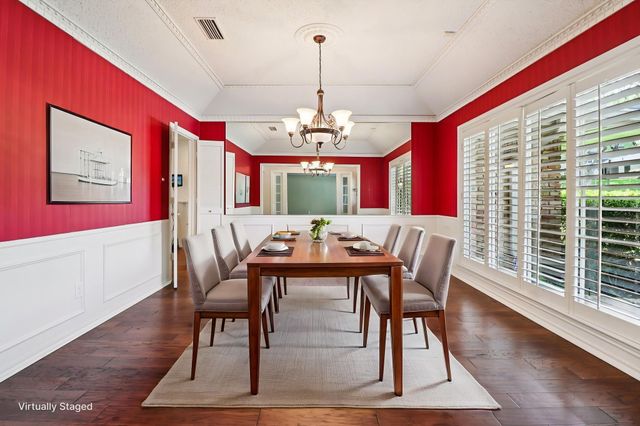 1015 Crowley Road, Arlington, TX 76012