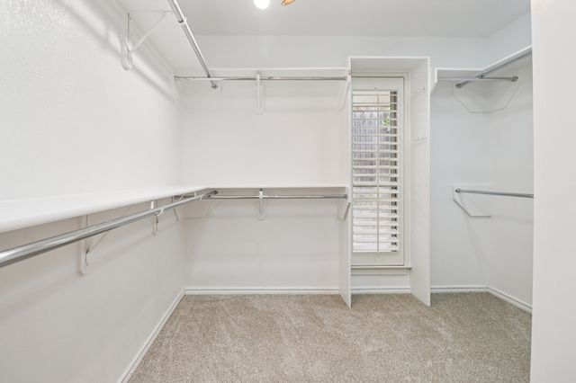 1015 Crowley Road, Arlington, TX 76012