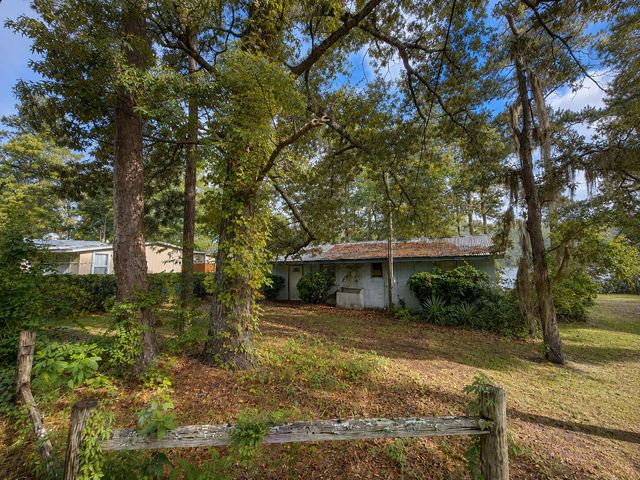 1932 Stukes Road, Manning, SC 29102