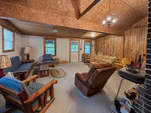 1932 Stukes Road, Manning, SC 29102